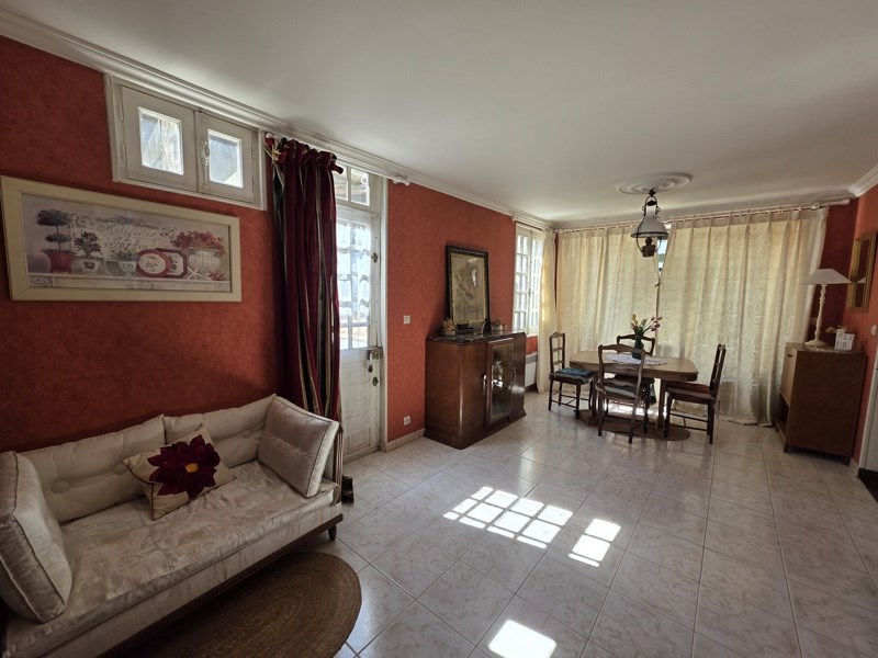 Maison 7 pièces 157 m² · à Lignières · 157 m² · 63 840 €