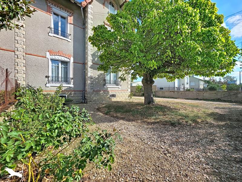 Vente Maison Lignières - 6 pièces -135 m² - (18160)