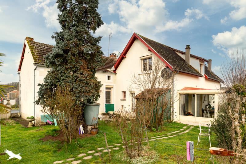 Vente Maison STE EULALIE D ANS - 8 pièces -152 m² - (24640)
