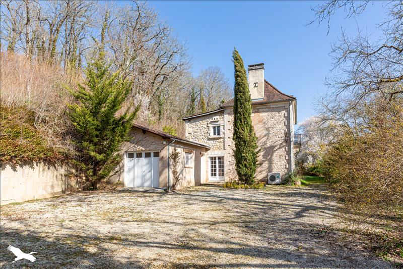 Maison en pierre à Savignac-les-Églises