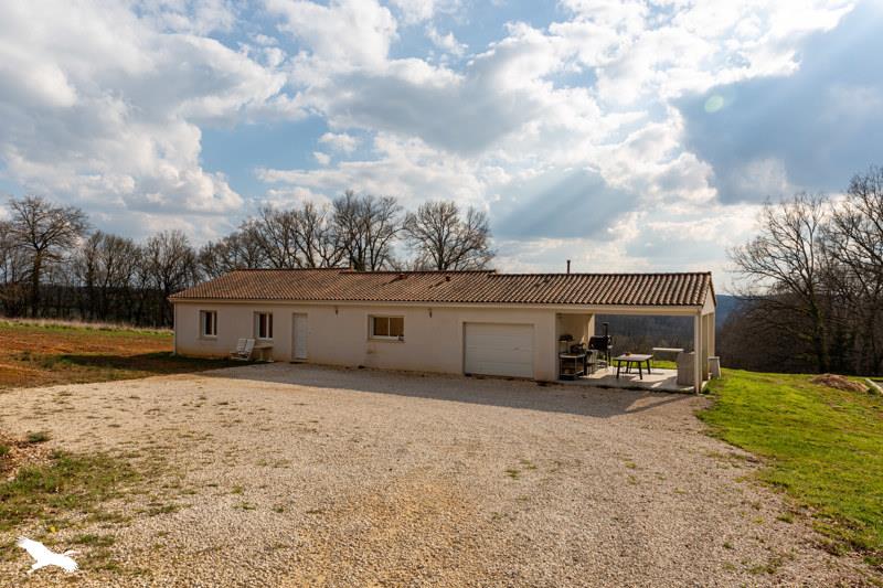 Maison Contemporaine à Saint-Jory-las-Bloux
