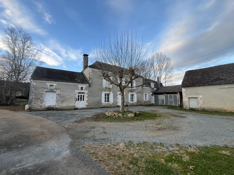 Corps de Ferme à Saint-Jory-las-Bloux