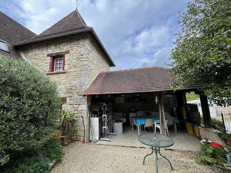 Vente Maison COULAURES - 6 pièces -108 m² - (24420)