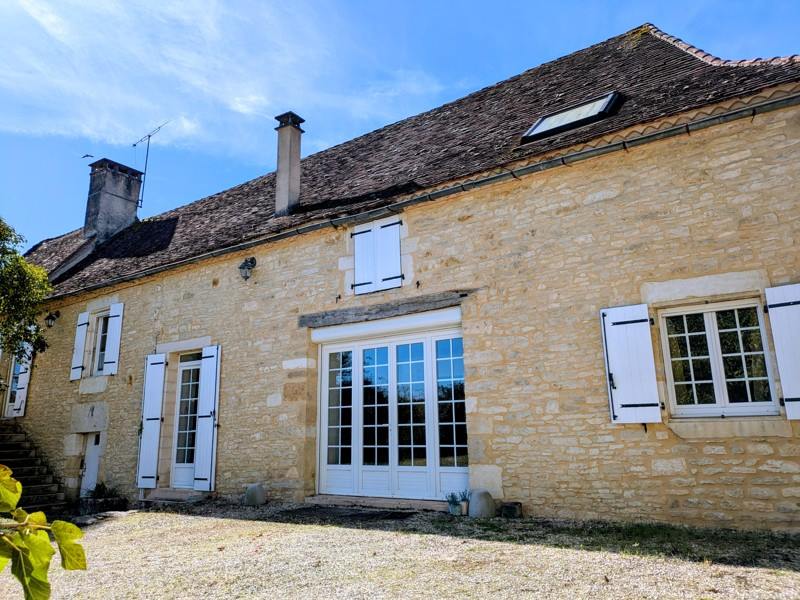 Maison en pierre à Saint-Germain-des-Prés