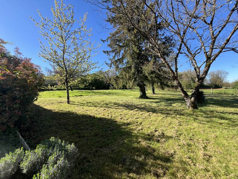 Vente Maison CHERVEIX CUBAS - 6 pièces -110 m² - (24390)