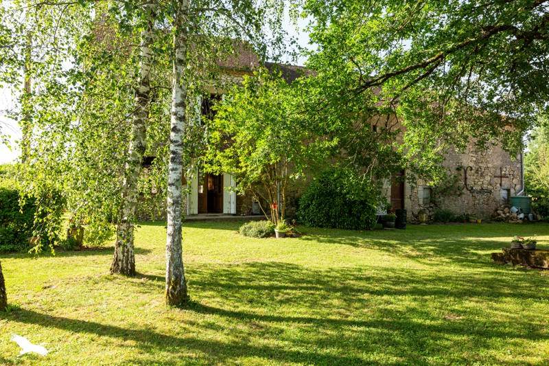 Vente Maison CHERVEIX CUBAS - 5 pièces -120 m² - (24390)