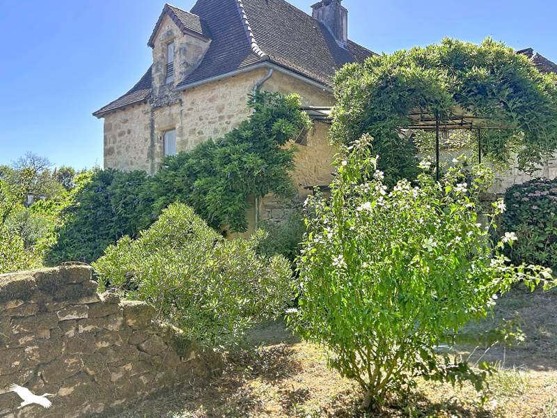 Maison 8 pièces 170 m² · à Anlhiac · 170 m² · 260 000 €