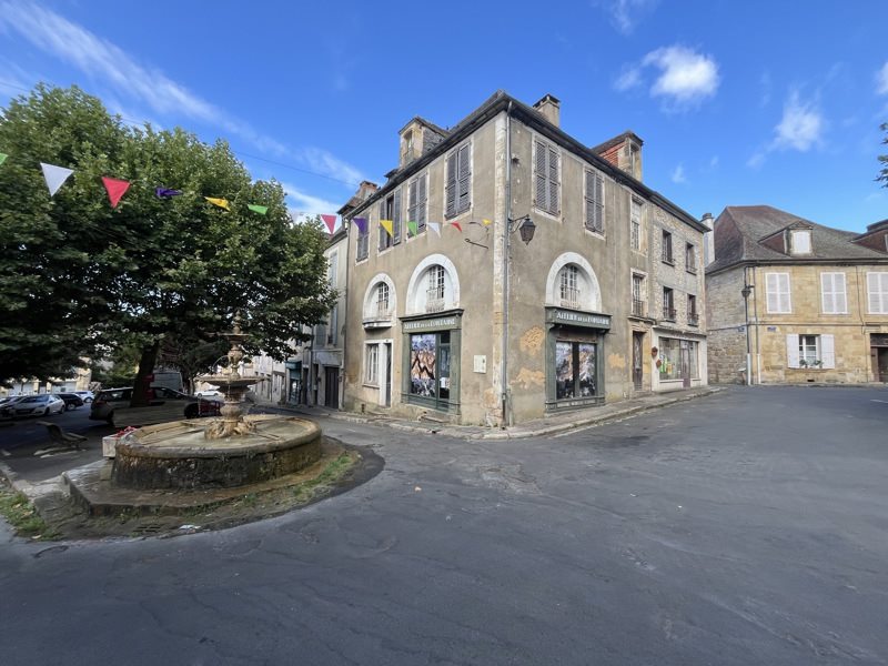 Vente Immeuble EXCIDEUIL 24160  247 m²