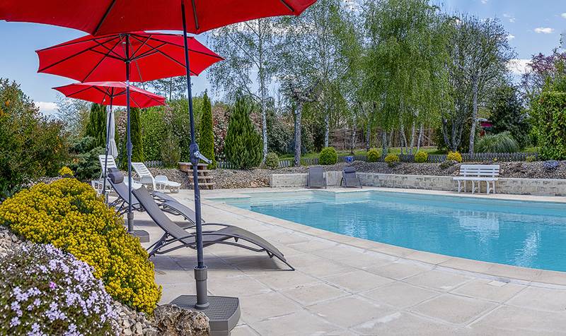 Vente Maison MEYRALS - 13 pièces -320 m² - (24220)