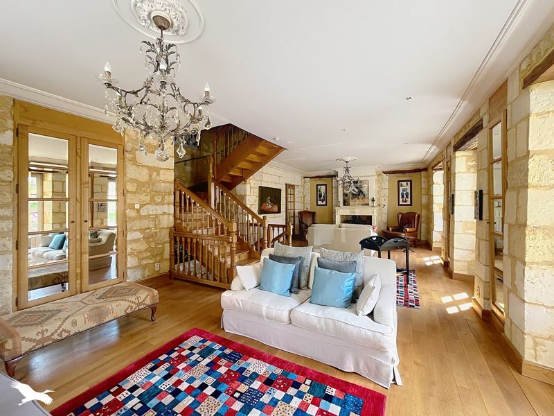 Vente Maison ST CYPRIEN - 7 pièces -225 m² - (24220)