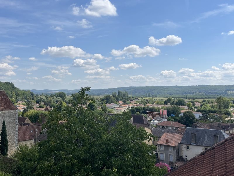 Vente Maison ST CYPRIEN - 7 pièces -225 m² - (24220)