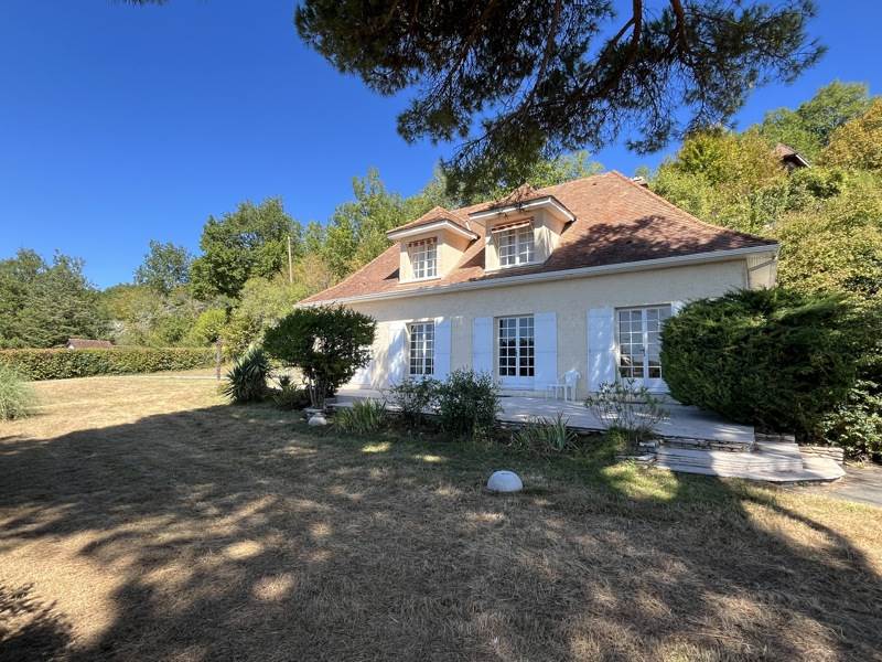 Maison 4 pièces 122 m² · à Le Bugue · 122 m² · 341 400 €