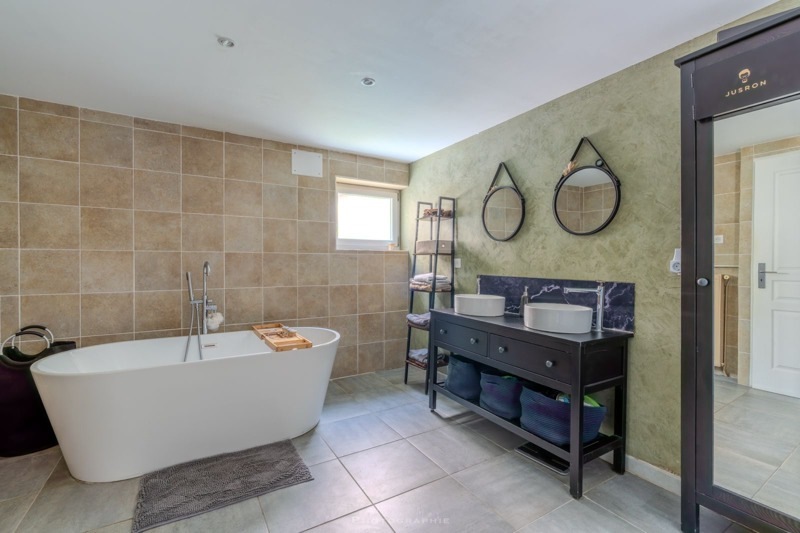 Vente Maison Le Bugue - 7 pièces -124 m² - (24260)