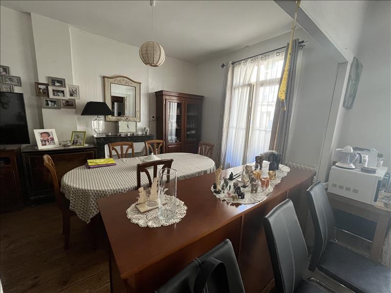 Vente Maison BEAUMONTOIS EN PERIGORD - 5 pièces -150 m² - (24440)