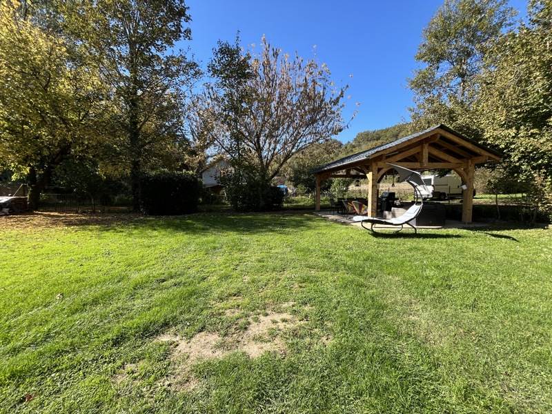 Vente Maison LALINDE - 7 pièces -214 m² - (24150)