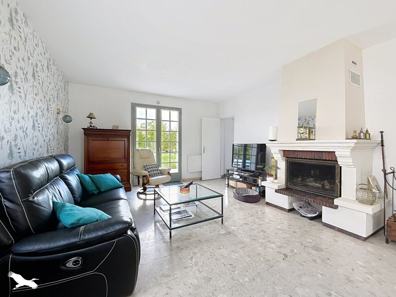 Vente Maison ST GENOUPH - 5 pièces -164 m² - (37510)