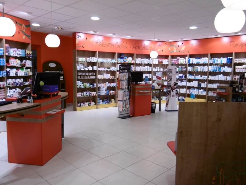 Vente Local commercial LA CHATRE - -  250 m² - (36400)