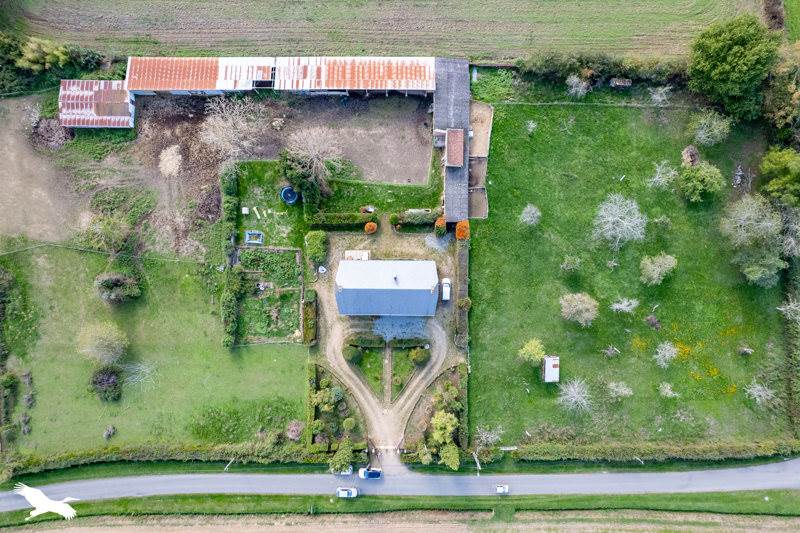 Vente Maison ST AOUT - 6 pièces -190 m² - (36120)