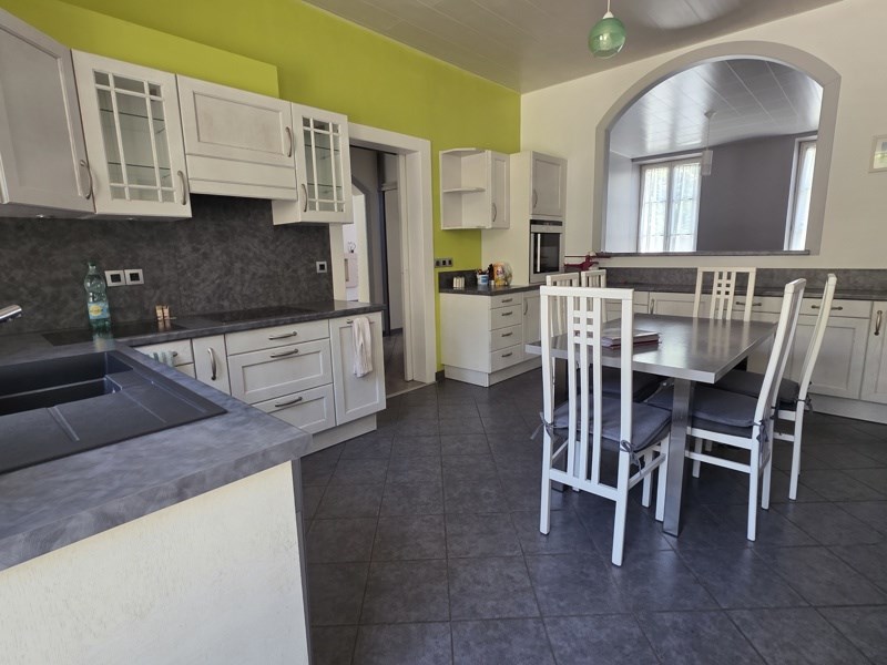 Vente Maison LA CHATRE - 6 pièces -175 m² - (36400)