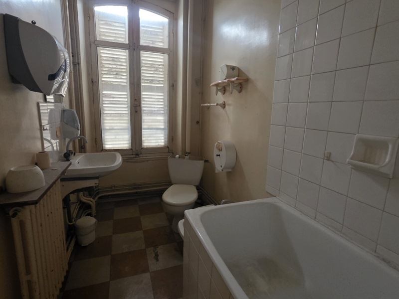 Vente Immeuble NEUVY ST SEPULCHRE - -  240 m² - (36230)