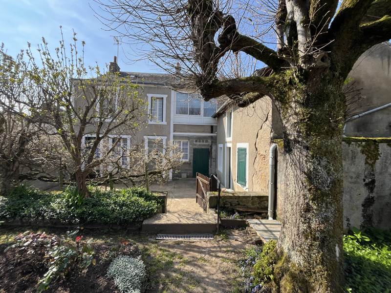 Vente Maison CHATEAUMEILLANT - 6 pièces -130 m² - (18370)