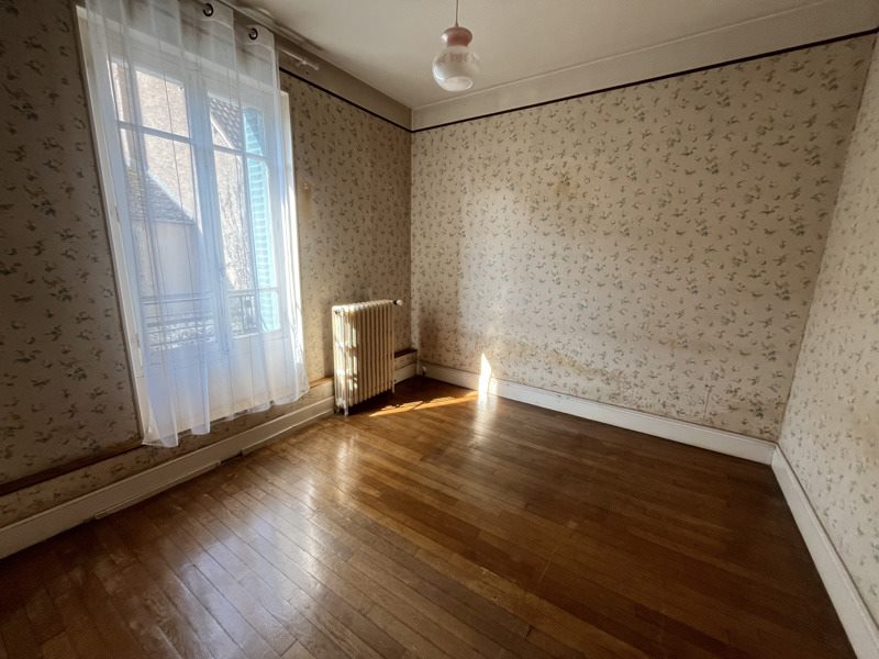 Vente Maison CHATEAUMEILLANT - 6 pièces -130 m² - (18370)