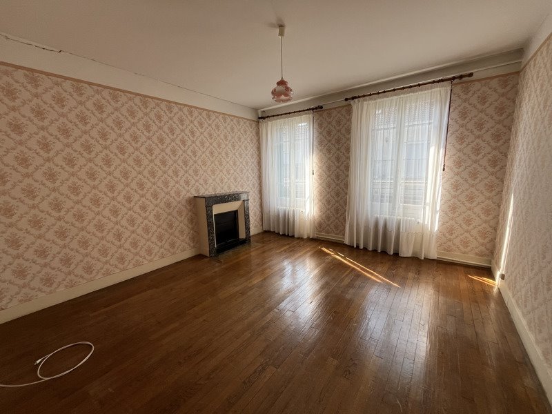 Vente Maison CHATEAUMEILLANT - 6 pièces -130 m² - (18370)