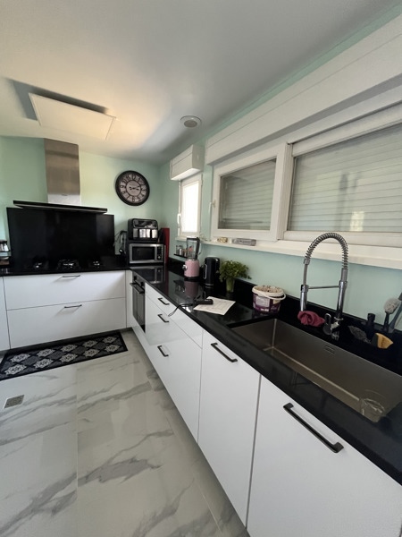 Vente Maison LIGNEROLLES - 8 pièces -268 m² - (36160)