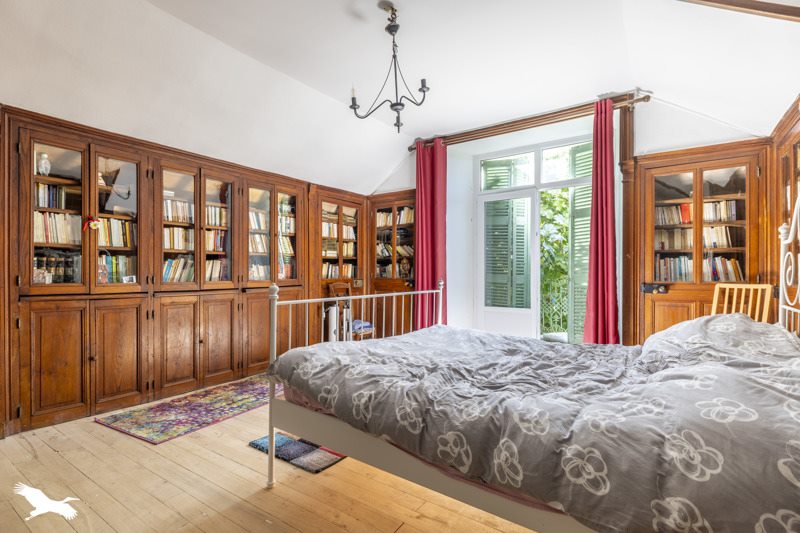 Vente Maison LA CHATRE - 9 pièces -293 m² - (36400)