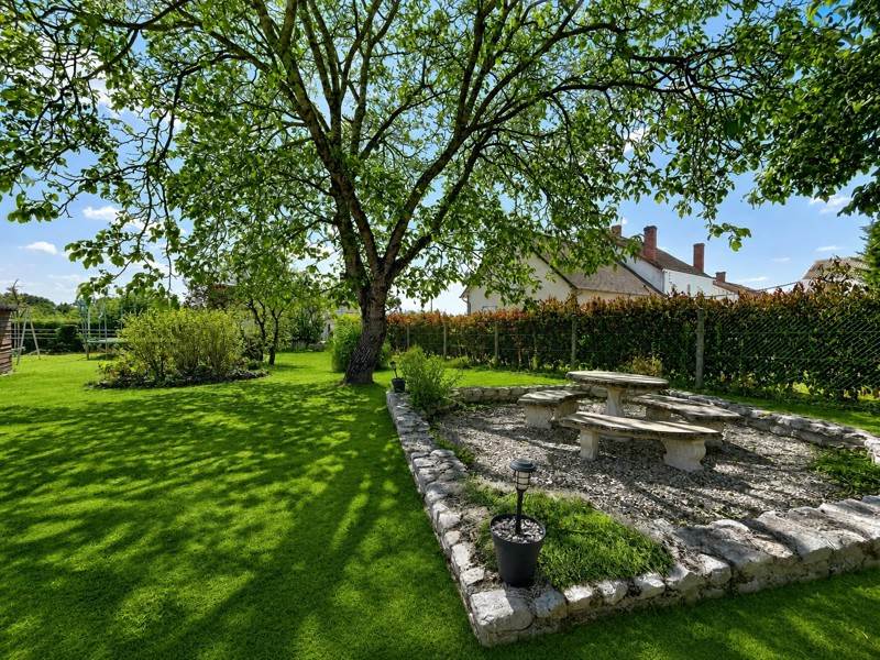 Vente Maison VICQ EXEMPLET - 7 pièces -164 m² - (36400)