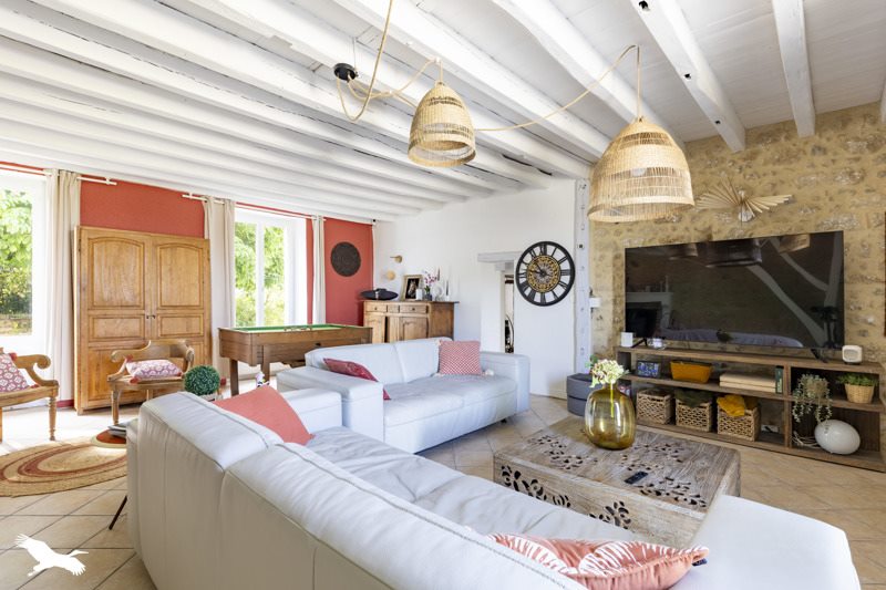 Vente Maison LA BERTHENOUX - 6 pièces -198 m² - (36400)