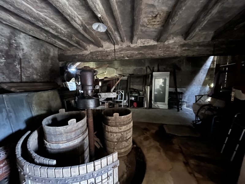 Vente Grange AMBOISE - 1 pièce -100 m² - (37400)