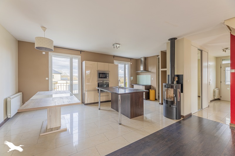 Vente Maison CHARGE - 6 pièces -145 m² - (37530)