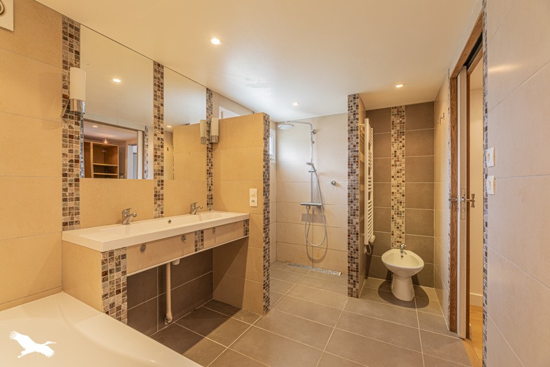 Vente Maison CHARGE - 6 pièces -145 m² - (37530)