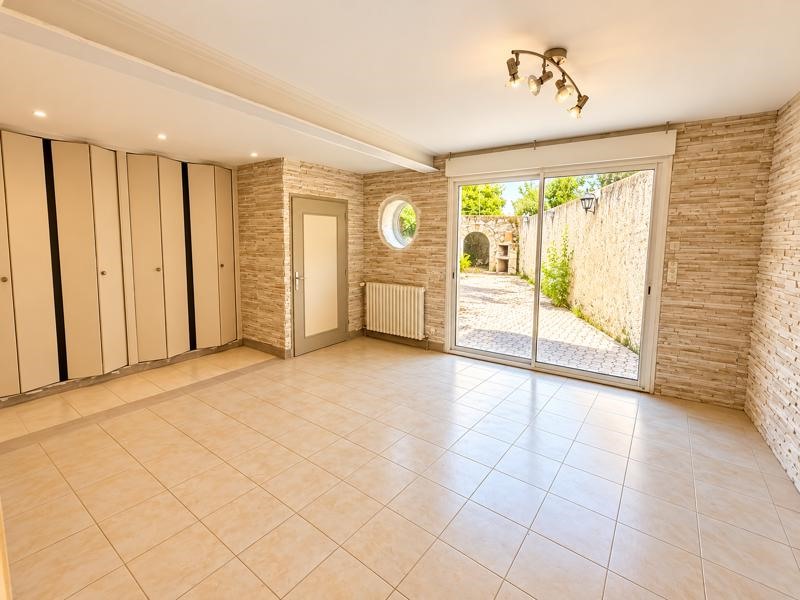 Vente Maison Pocé-sur-Cisse - 8 pièces -231 m² - (37530)
