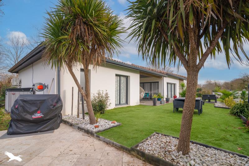 Vente Maison STE FOY DE PEYROLIERES - 4 pièces -145 m² - (31470)