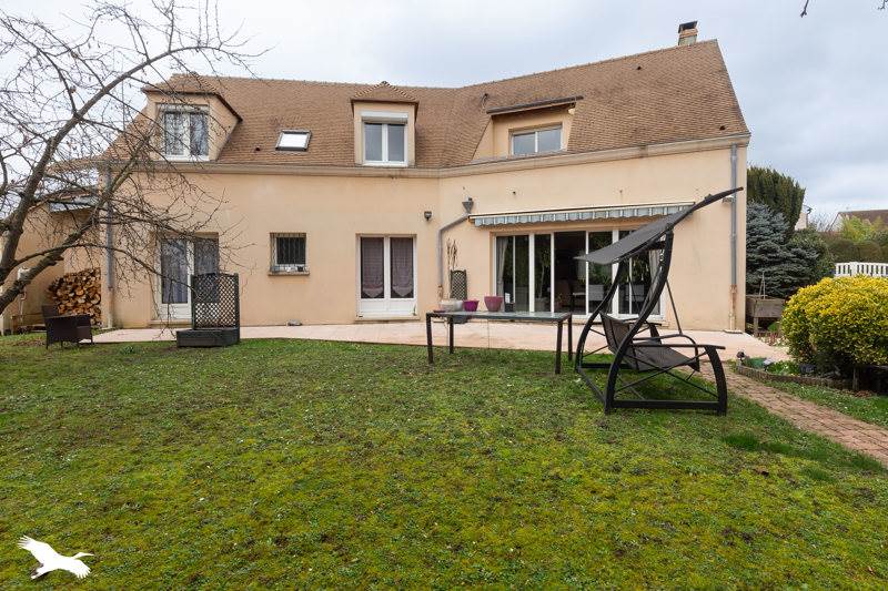 Vente Maison ST PRIX - 8 pièces -186 m² - (95390)