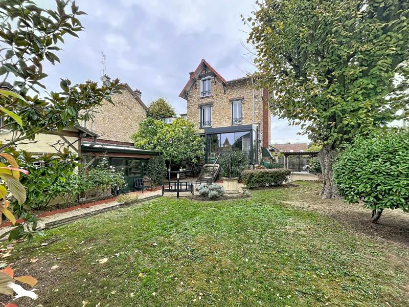 Maison 7 pièces 137 m² · à Saint-Leu-la-Forêt · 137 m² · 580 000 €