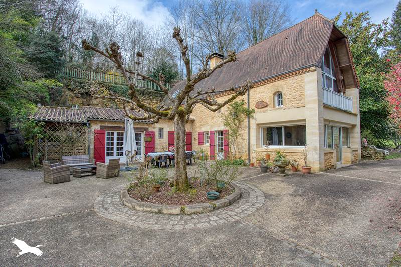 Vente Maison LA ROQUE GAGEAC - 6 pièces -170 m² - (24250)