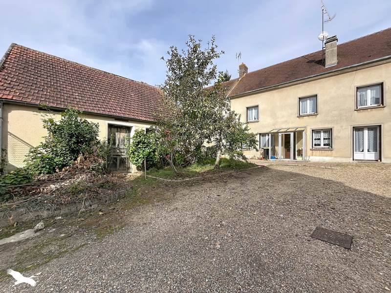 Maison 9 pièces 289 m² · à Cormeilles-en-Vexin · 289 m² · 298 000 €