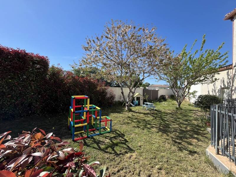 Vente Maison POMEROLS - 5 pièces -144 m² - (34810)