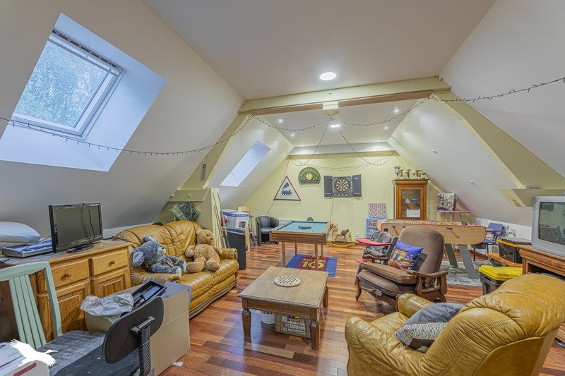 Vente Maison CIVRAY DE TOURAINE - 7 pièces -235 m² - (37150)