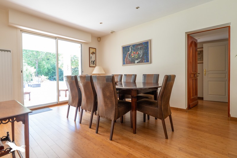 Vente Maison LA TREMBLADE - 7 pièces -250 m² - (17390)