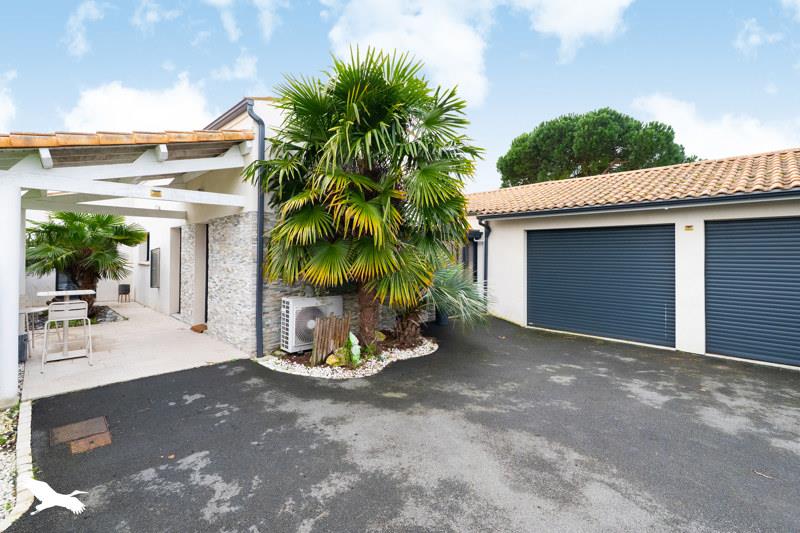 Vente Maison ETAULES - 5 pièces -123 m² - (17750)