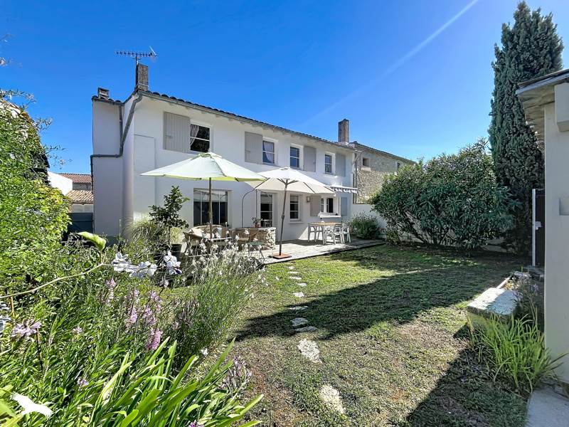 Maison 7 pièces 179 m² · à Chaillevette · 179 m² · 348 480 €