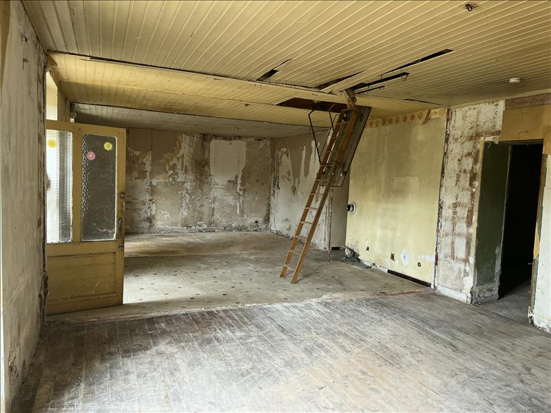 Vente Maison ST ASTIER - 1 pièce -80 m² - (24110)