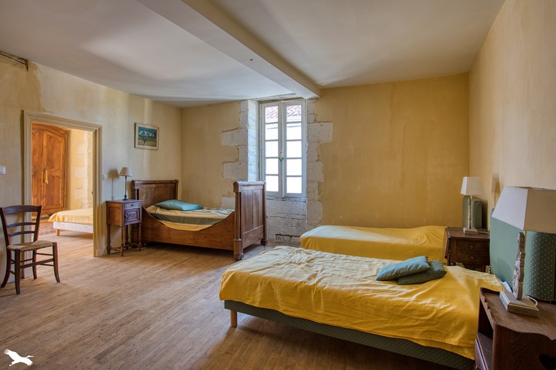 Vente Maison GRAND BRASSAC - 7 pièces -215 m² - (24350)