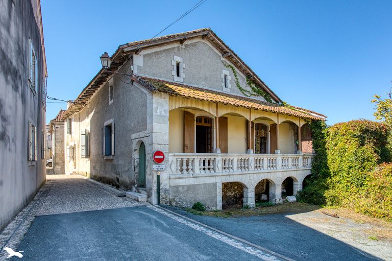 Vente Maison GRAND BRASSAC - 7 pièces -215 m² - (24350)