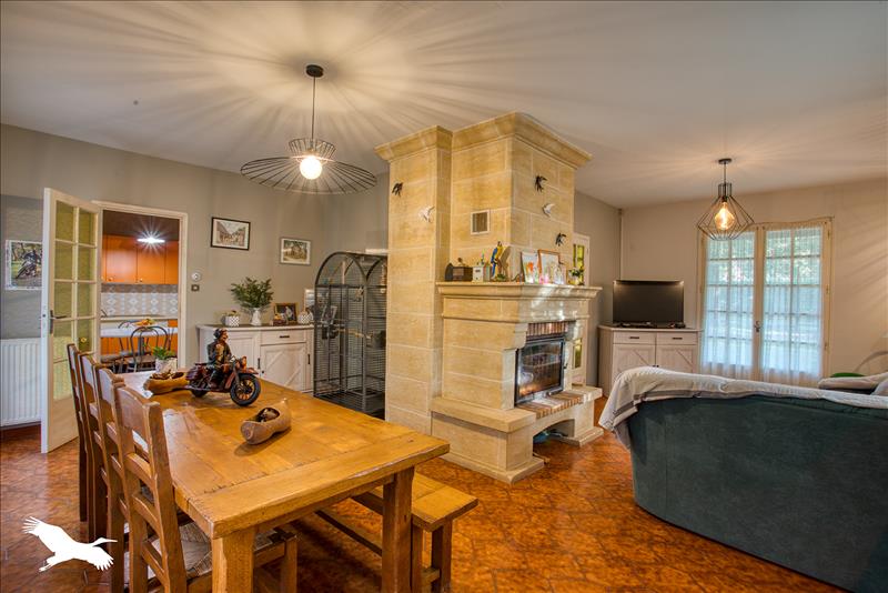 Vente Maison ST ASTIER - 6 pièces -132 m² - (24110)