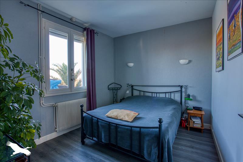 Vente Maison ST ASTIER - 6 pièces -215 m² - (24110)